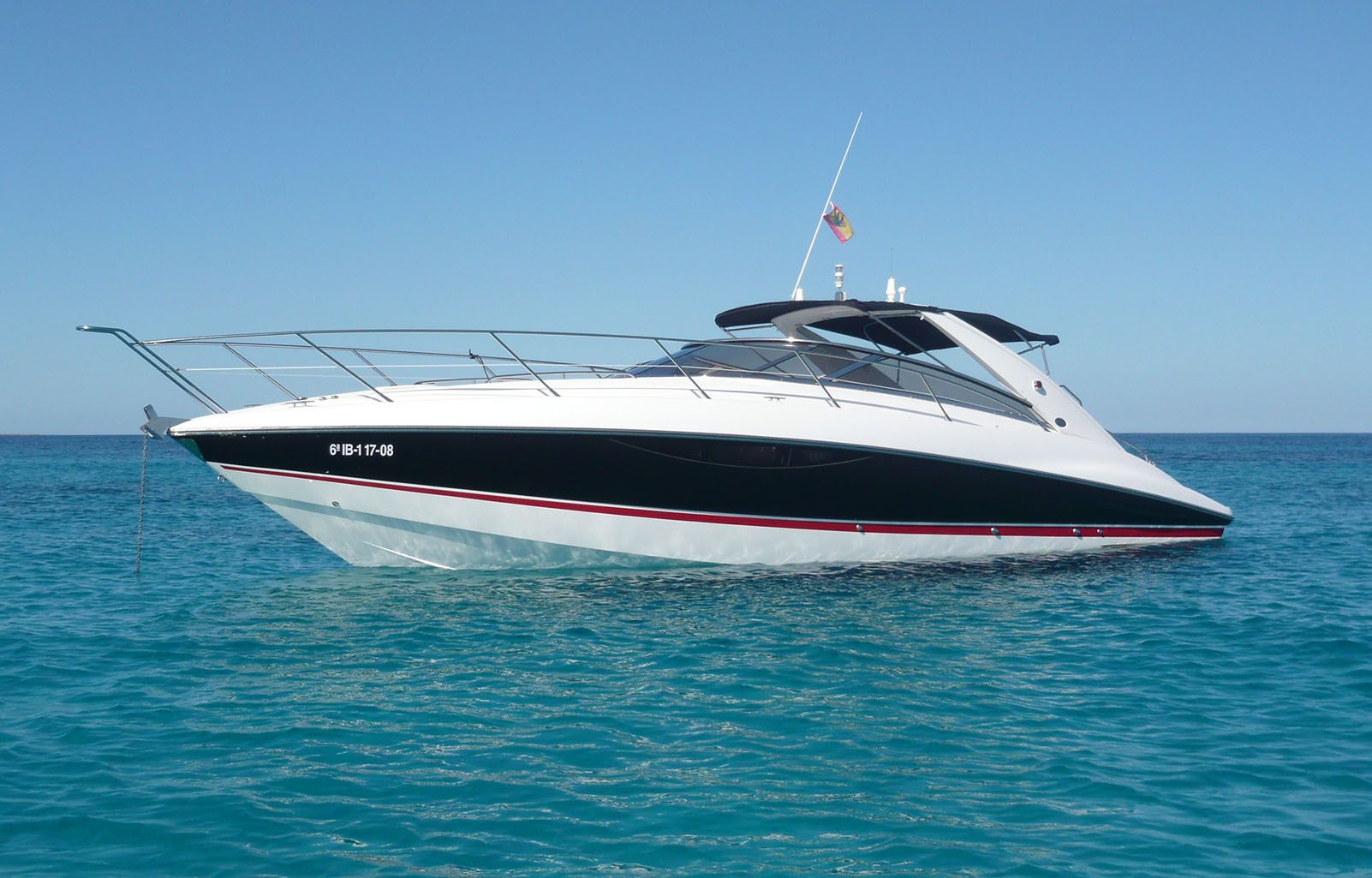 Sunseeker Superhawk Boot für Charter in Ibiza